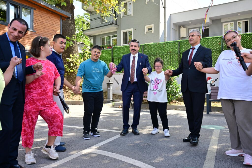 Başkan Oktay Yılmaz Yeni Eğitim Yılında Özel Öğrencileri Yalnız Bırakmadı