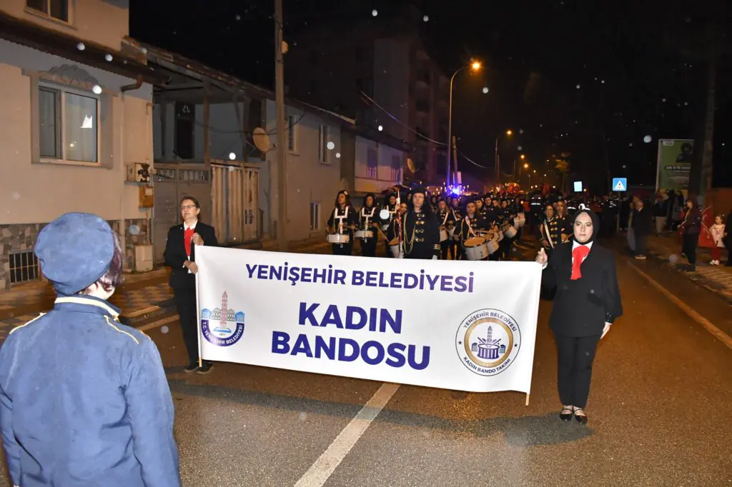 Yenişehir Kadın Bandosu ve Mehteran Bilecik Pazaryeri’nde Sahne Aldı