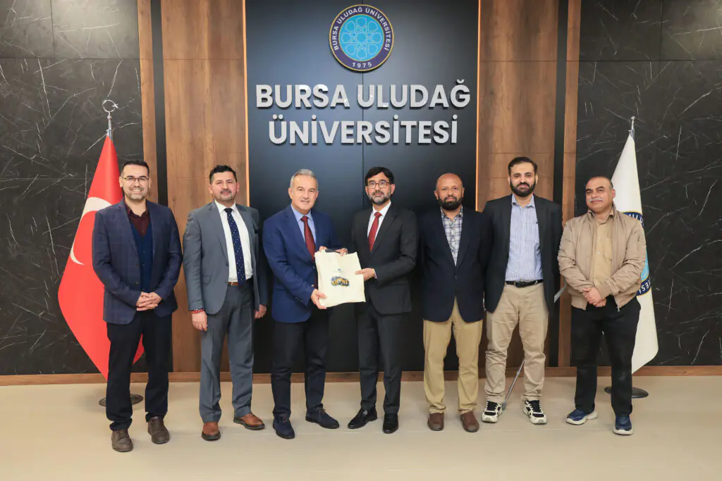 BUÜ ile Pakistan IMSciences Arasında Dev İş Birliği: İmzalar Atıldı