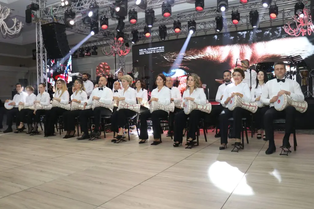 MARSİFED’den Cumhuriyet Balosu: “Filenin Sultanları”na Ödül