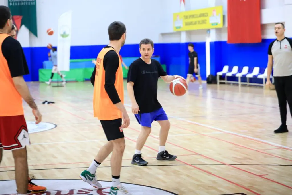 Osmangazi’de 29 Ekim Coşkusu Sahaya Yansıdı: 3×3 Basketbol Turnuvası