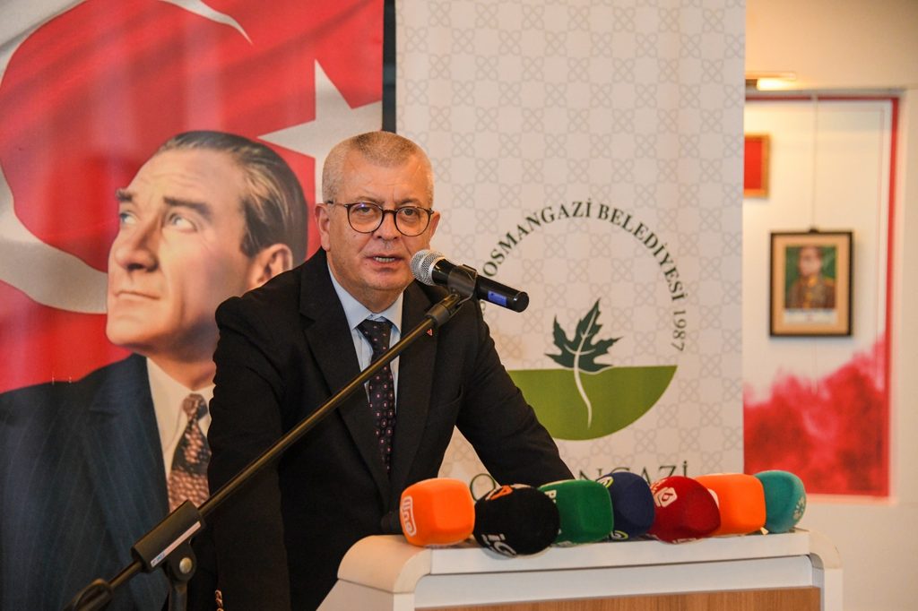 Osmangazi’de Cumhuriyet Haftası Başladı: "Cumhuriyet ve Atatürk" Sergisi Açıldı
