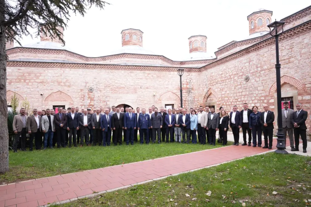 Yenişehir’de Muhtarlar Günü Kutlaması: Başkan Ercan Özel’den Birlik Mesajı