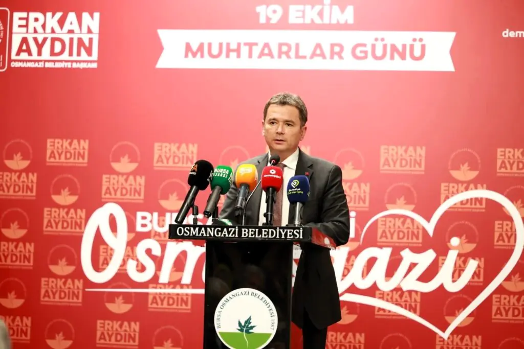 Başkan Erkan Aydın Muhtarlarla Buluştu: 'Ortak Akılla Çalışıyoruz'