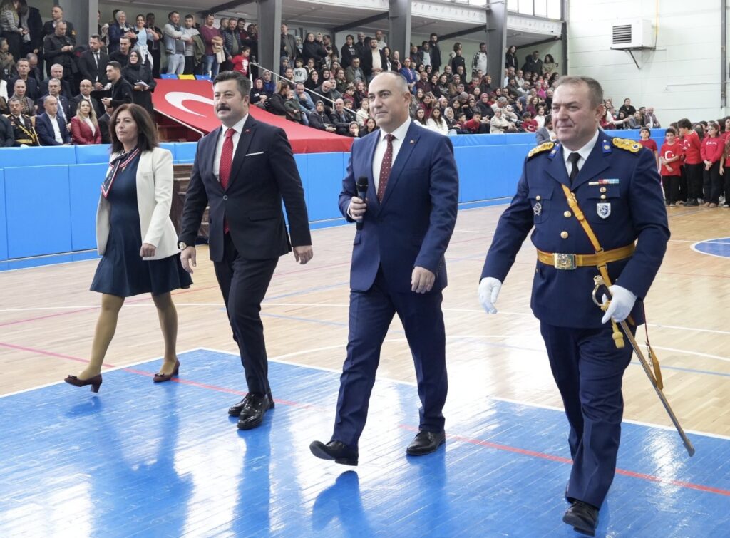 Yenişehir’de 29 Ekim Gururu: Başkan Ercan Özel’den Cumhuriyet Mesajı 