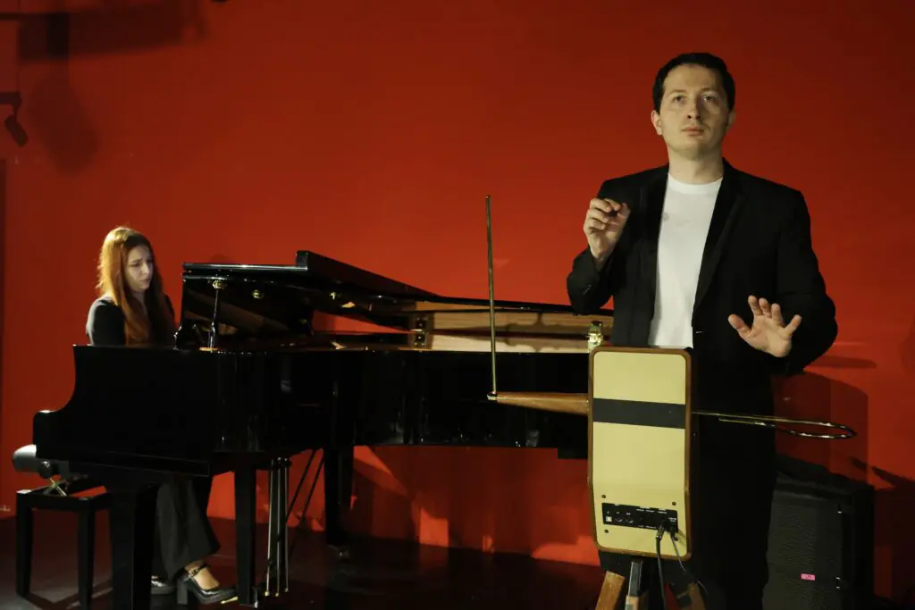 Nilüfer’deki Müzik Müzesi’nde Sıra Dışı Sezon Açılışı: Theremin Konseri