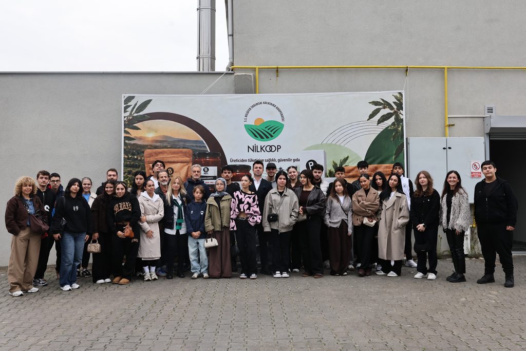 Kardeş Okul Projesi Kapsamında Almanya’dan Gelen Heyet Nilüfer Tesislerini Gezdi Kardeş Okul Projesi Kapsamında Almanya’dan Gelen Heyet Nilüfer Tesislerini Gezdi