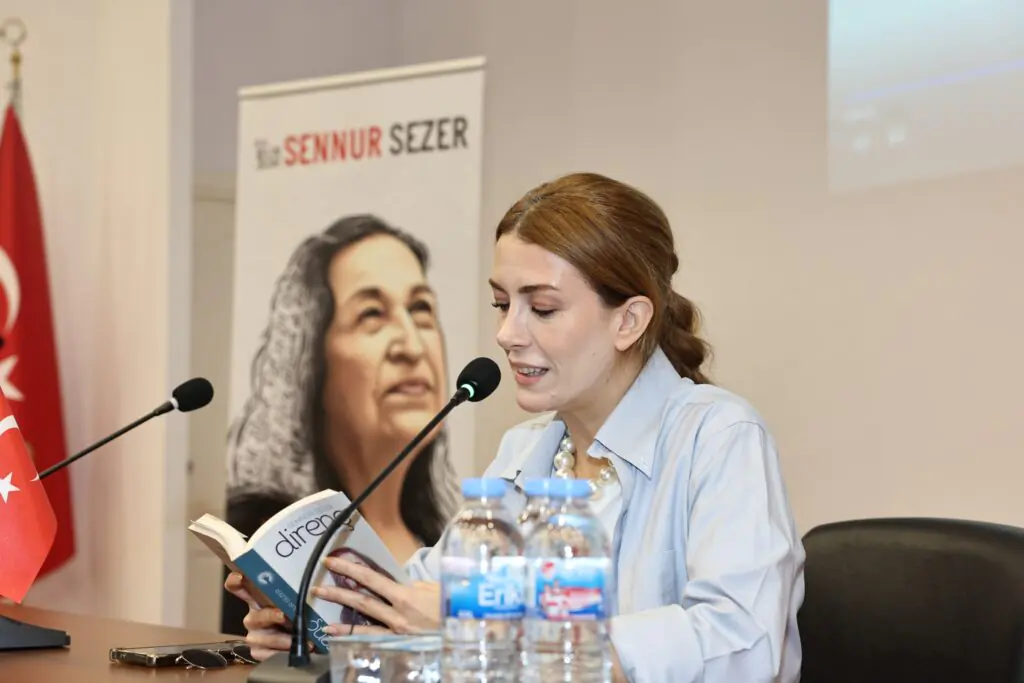 Nilüfer’de Sennur Sezer Anısına Şiirli Ve Emek Odaklı Buluşma