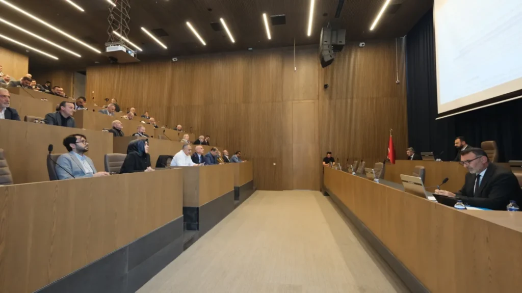 İnegöl Belediye Meclisi Toplandı: 2027 Bütçesi Yüzde 106,87 Artış Gösterdi