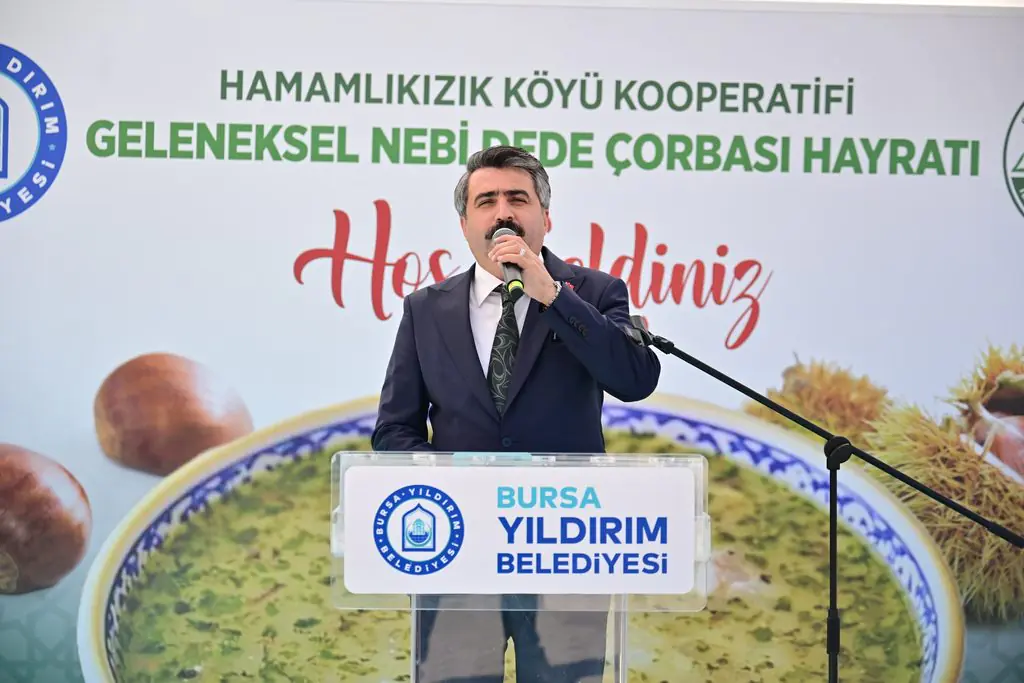 Yıldırım'da Asırlık Gelenek: Nebi Dede Çorbası Dualarla İkram Edildi Yıldırım'da Asırlık Gelenek: Nebi Dede Çorbası Dualarla İkram Edildi